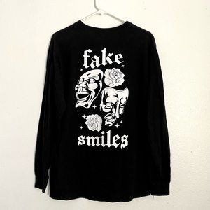 YOURSTRULYCLOTHING “Fake Smiles” LS Tee. Medium!